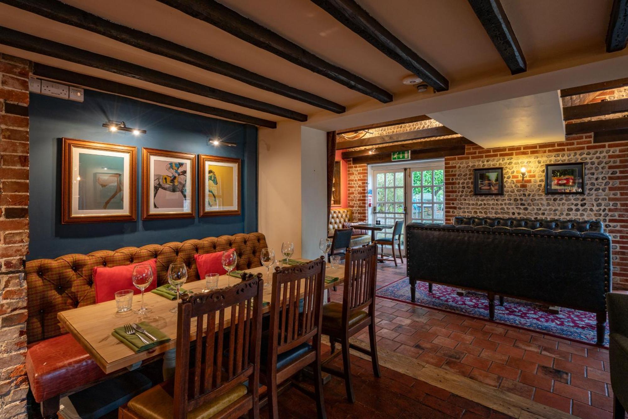 The Royal Oak Inn Chichester Exterior photo