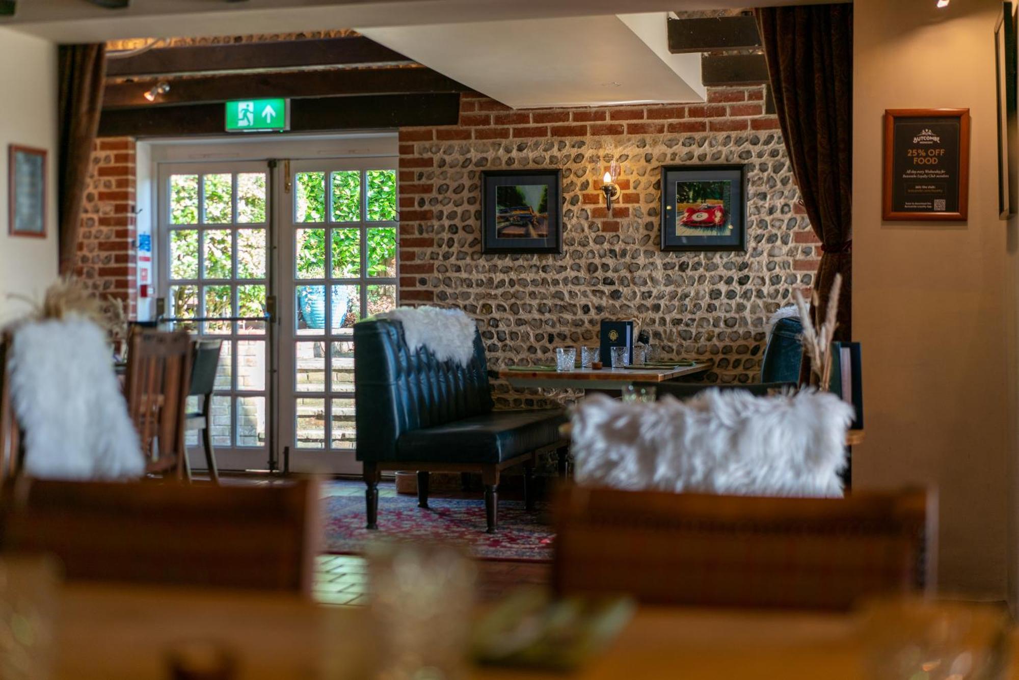 The Royal Oak Inn Chichester Exterior photo